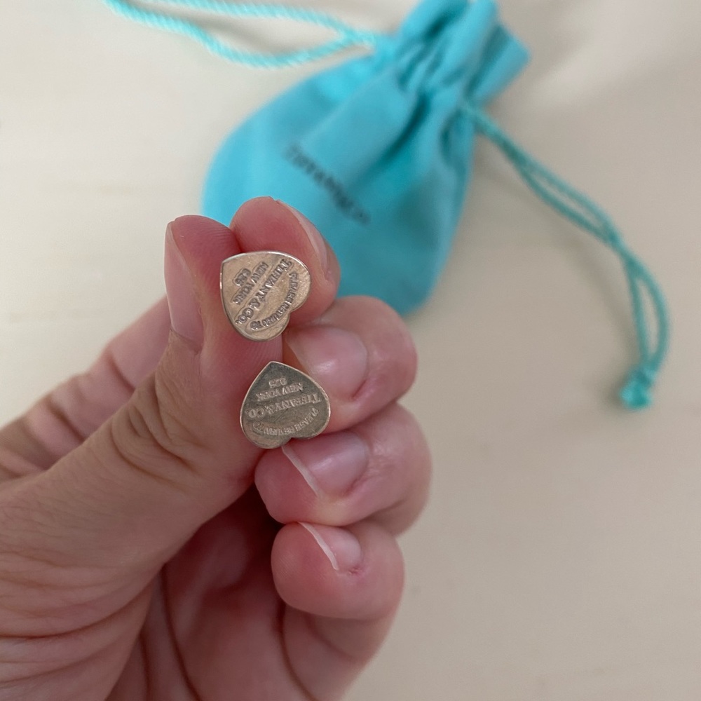 Tiffany’s and co Mini Heart Tag Earrings silver